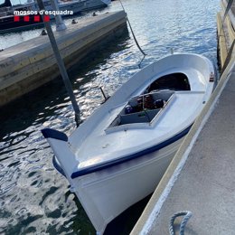 Sucesos.- Rescatadas cinco personas de una embarcación que había volcado en Palafrugell (Girona)