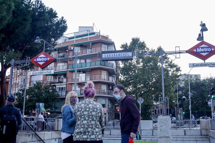 Metro de de Carabanchel, Madrid (España), a 18 de septiembre de 2020.
