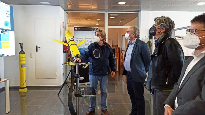 El conseller de Educación, Universidad e Investigación, Martí March, visita las instalaciones del Sistema de Observación y Predicción Costera de las Islas Baleares (SOCIB).