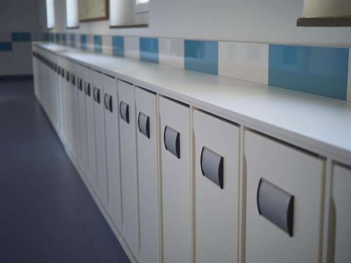 Taquillas del Colegio Público Víctor Pradera en el primer día de colegio del curso escolar 2020-2021en Pamplona, Navarra (España), a 4 de septiembre de 2020