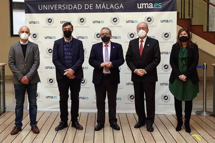 El Ayuntamiento y UMA monitorizarán la incidencia del COVID en aguas residuales de la capital