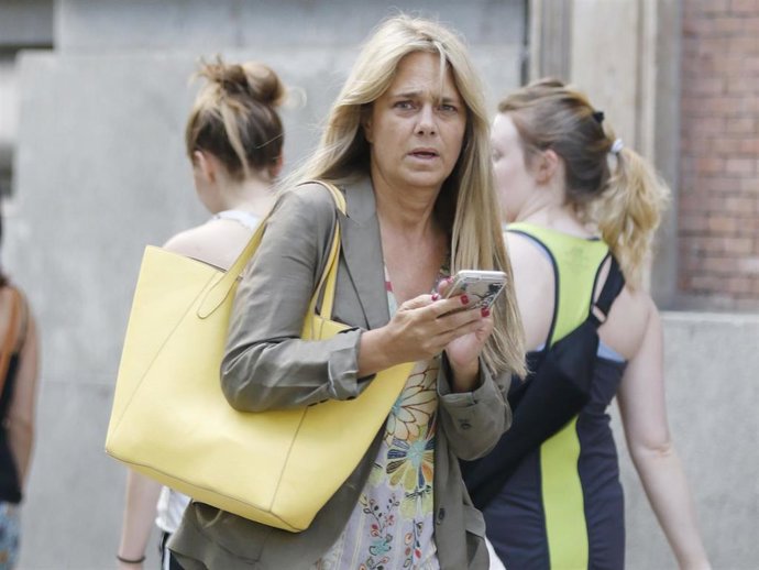 ISABEL SARTORIUS REAPARECE VISIBLEMENTE MÁS DELGADA