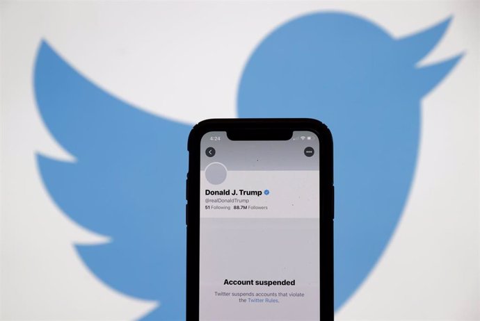 Cuenta de Donald Trump bloqueada en Twitter