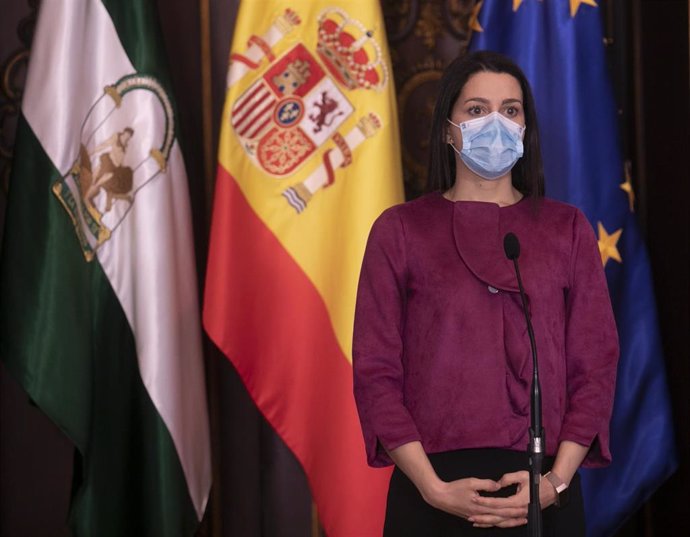 La presidenta de Ciudadanos (Cs), Inés Arrimadas, comparece en rueda de prensa tras la reunión con el presidente de la Junta de Andalucía. En el Palacio de San Telmo, (Sevilla, Andalucía, España), a 20 de enero de 2021.