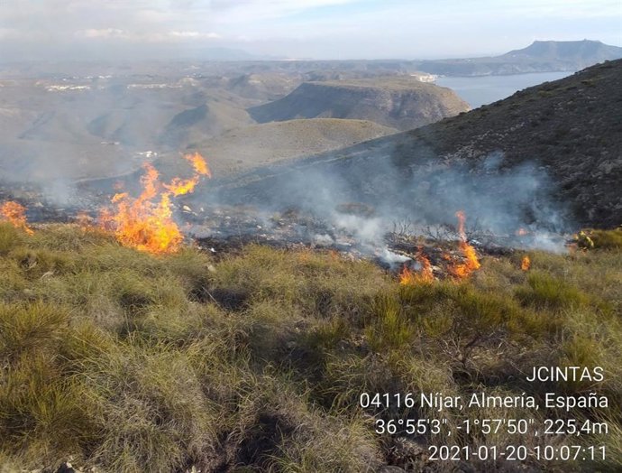 Incendio en Níjar (Almería)