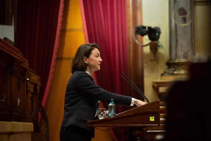 La viceprimera secretaria del PSC, Eva Granados, en su intervención en la Diputación Permanente del Parlament