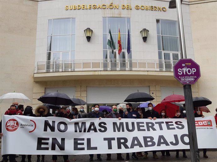 Concentración de condena por el último accidente laboral mortal en la provincia de Jaén
