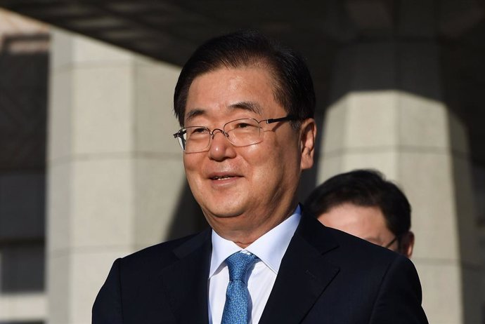 Chung Eui Yong en una visita a Corea del Norte.
