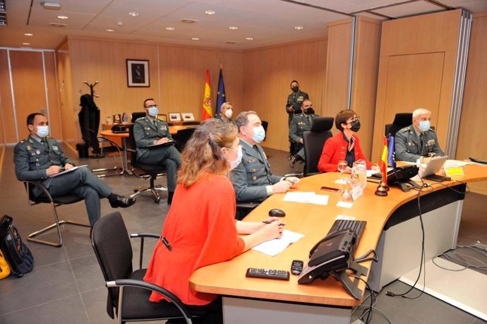 La directora general de la Guardia Civil, María Gámez, ha mantenido una reunión por videoconferencia con la directora ejecutiva de Europol, Catherine de Bolle.