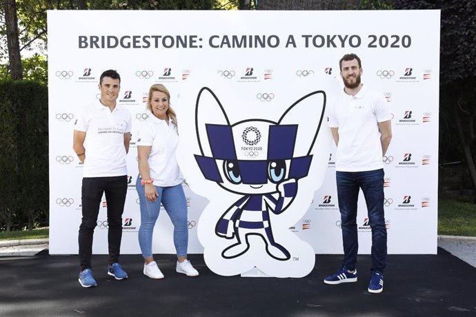 Lydia Valentín, Gómez Noya y Sergio Rodríguez renuevan como embajadores de Bridgestone hasta 2022