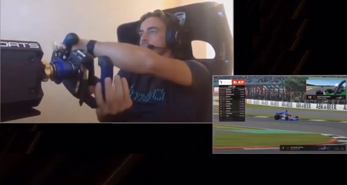 Captura de Fernando Alonso jugando a los eSports