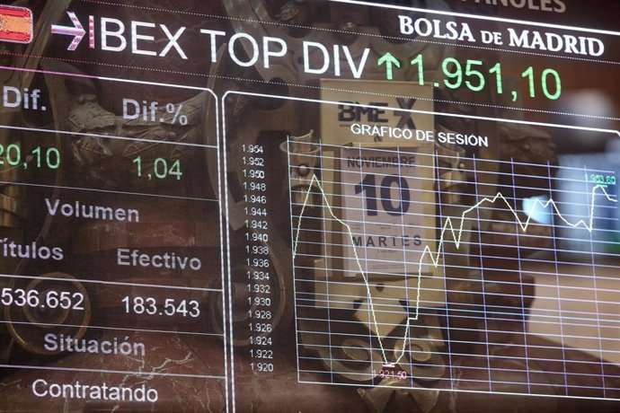 Valores del Ibex 35 en la bolsa de Madrid (España), a 10 de noviembre de 2020. 
