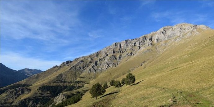Parte del trazado del antiguo ferrocarril del Estany Gento