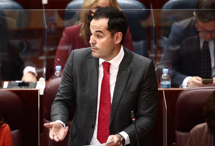 El vicepresidente de la Comunidad, Ignacio Aguado, interviene durante una sesión extraordinaria en la Asamblea de Madrid .