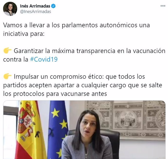 Captura del tuit de Inés Arrimadas en el que ha presentado la iniciativa para favorecer la transparencia en la vacunación contra el COVID-19.