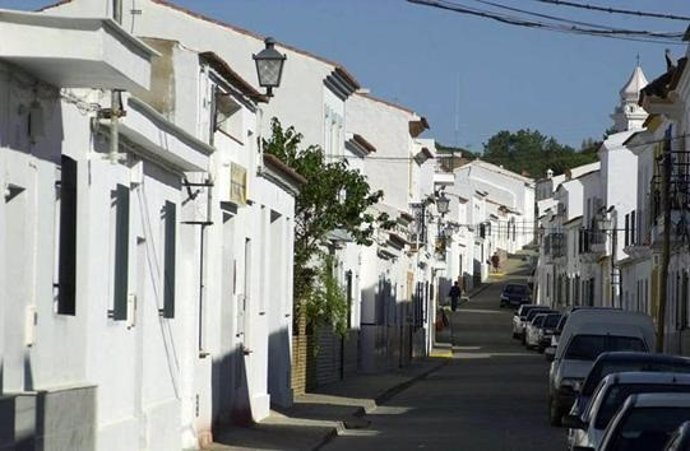 Una calle de Villablanca (Huelva).