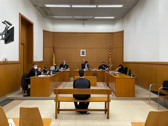 Un acusado por desórdenes en una protesta el 30-M de 2019 asegura que no asistió