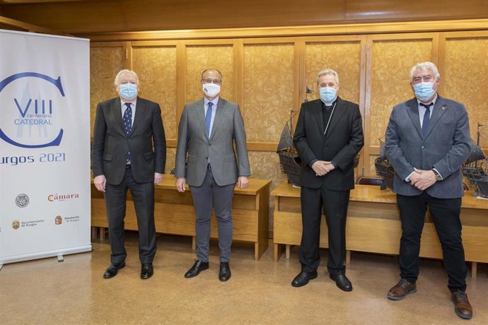 Encuentro en el que el presidente de las Cortes ha reafirmado su compromiso con el VIII Centenario de la Muerte de Santo Domingo de Guzmán.