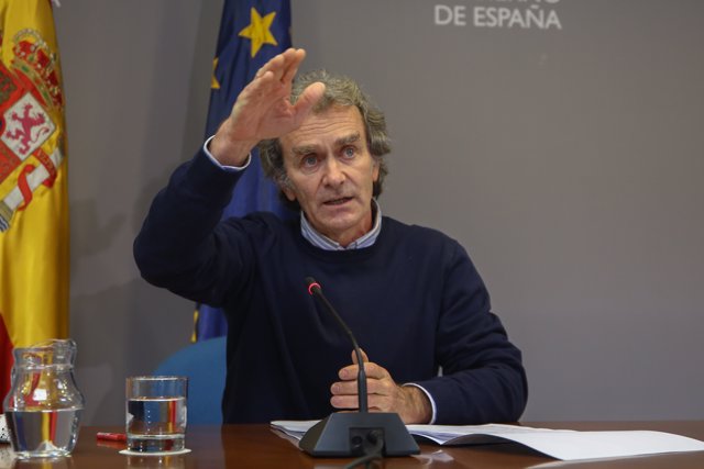 El director del Centro de Coordinación de Alertas y Emergencias Sanitarias (CCAES), Fernando Simón durante la rueda de prensa convocada ante los medios de comunicación en el Ministerio de Sanidad, Madrid, (España), a 21 de enero de 2021.