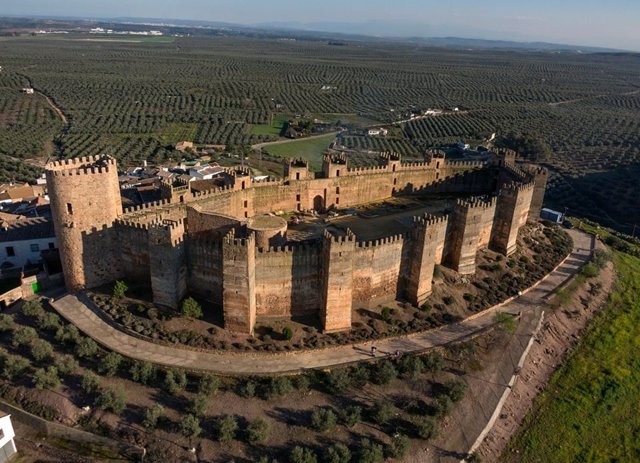 Castillo de Baños de la Encina