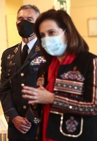 Robles pide explicaciones al JEMAD tras conocer que ha sido vacunado de Covid-19