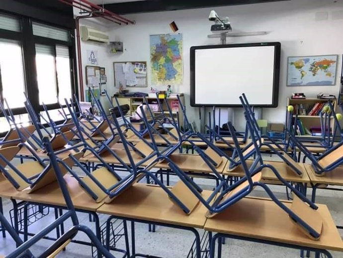 Aula vacía en un colegio de Andalucía. 
