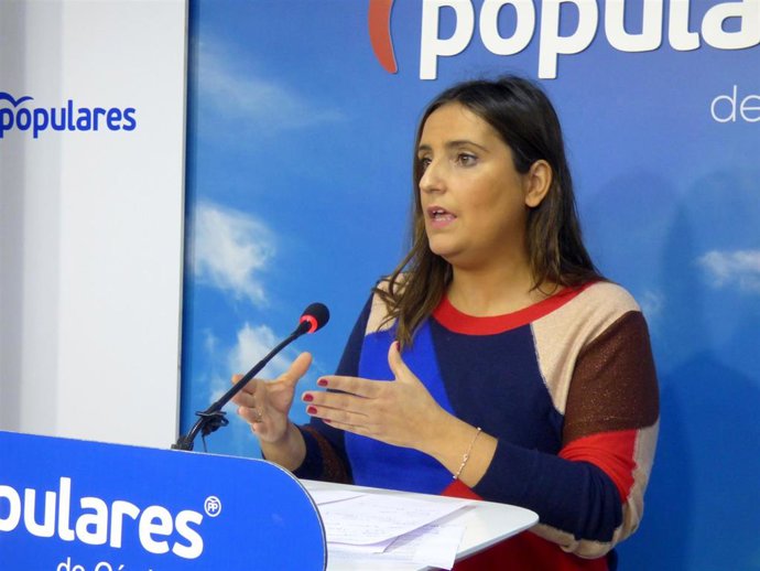 La portavoz de Salud y Familias del PP andaluz en el Parlamento regional, Beatriz Jurado.
