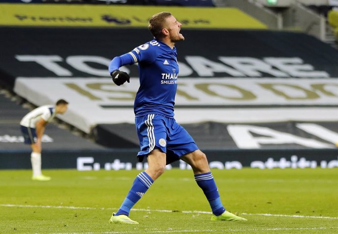 20 December 2020, England, London: Leicester City's Jamie Vardy celebrates his side's second goal after Tottenham's Toby Alderweireld (Not Pictured) scores an own goal during the English Premier League soccer match between  Tottenham Hotspur and Leicest