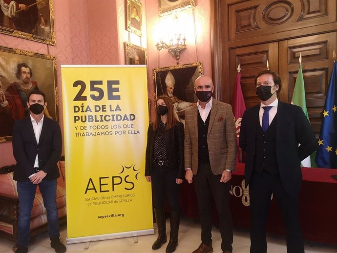 Muñoz, en la campaña de publicidad de la AEPS con motivo del día del patrón de los publicistas