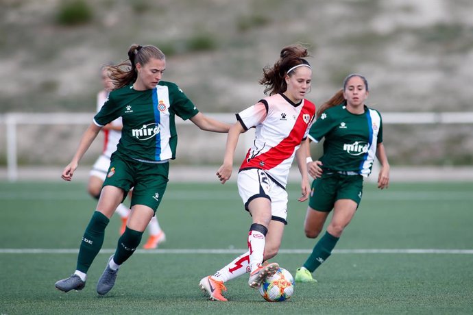Eva Alonso, player of Rayo Vallecano from Spain, and Anna Torroda, player of Espanyol from Spain, during the spanish women league Liga Iberdrola football match played between Rayo Vallecano and RCD Espanyol de Barcelona at Ciudad Deportiva Rayo Vallecan