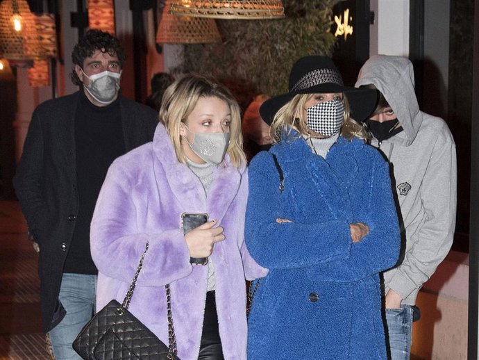 ZAYRA GUTIÉRREZ JUNTO A SU MADRE, ARANTXA DE BENITO