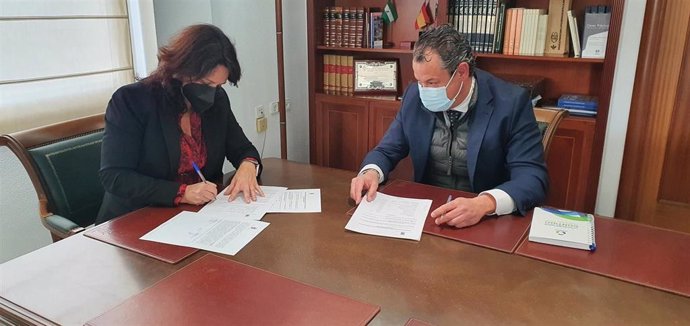 Firma del contrato con Urbaser