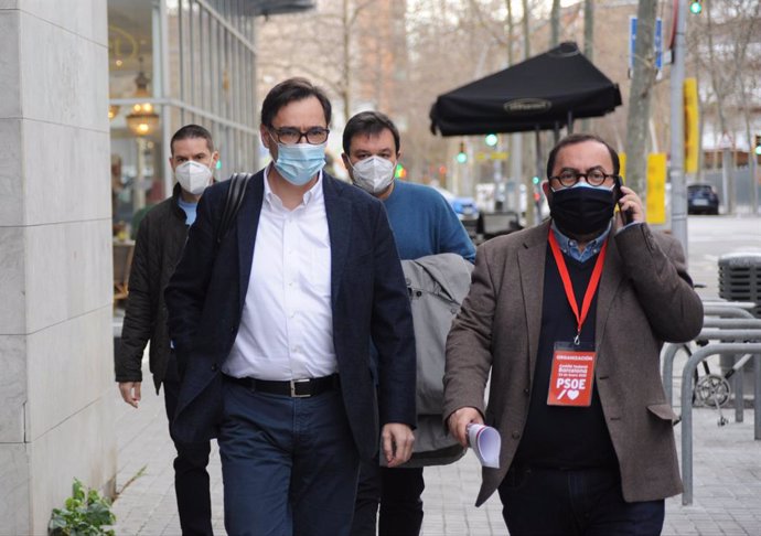 El ministro de Sanidad y cabeza de lista del PSC a las elecciones catalanas, Salvador Illa, entrando en el Comité Federal del PSOE, celebrado el 23 de enero en Barcelona