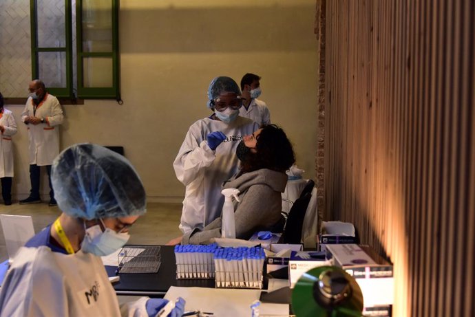 Tests d'antígens de detecció de Covid-19 al Recinte Modernista de l'Hospital de Sant Pau a Barcelona, Catalunya (Espanya), 10 de desembre del 2020.