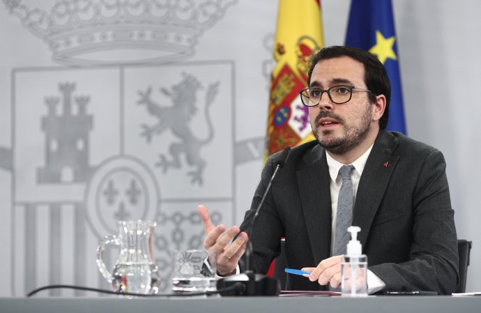 El ministro de Consumo, Alberto Garzón, interviene durante una rueda de prensa convocada ante los medios posterior al Consejo de Ministros, en Madrid, a 19 de enero de 2021