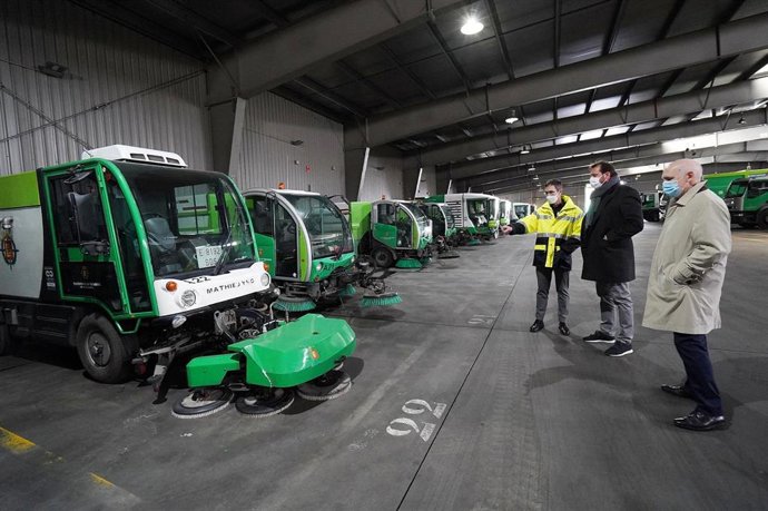 Maquinaria del servicio de limpieza.