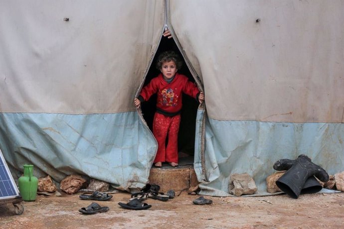 Niño en campamento de refugiados en Siria