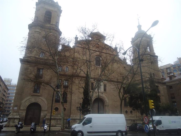 Iglesia de San Ildefonso (Santiago El Mayor) de Zarapoza