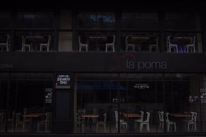 Un restaurante vacío en Barcelona, Catalunya (España), a 16 de noviembre de 2020.