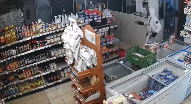 Imagen del presunto autor en el supermercado.