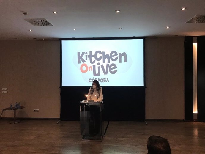 La delegada de Turismo en la Diputación de Córdoba, Inmaculada Silas, en la presentación de 'Kitchen On Live Córdoba'.