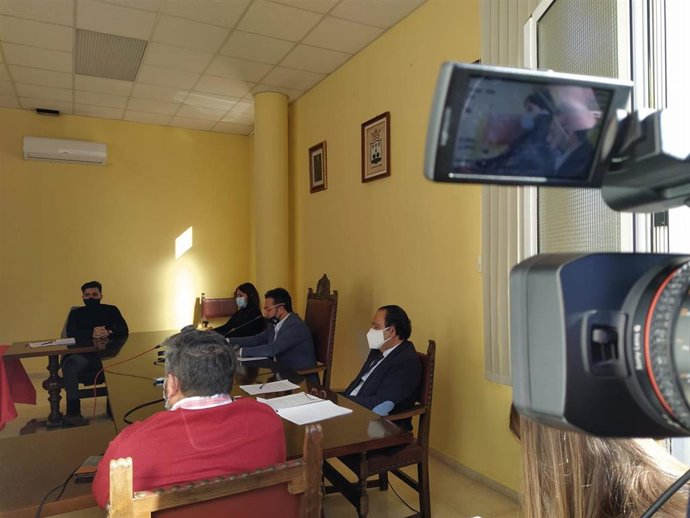 El alcalde de El Verger, Ximo Coll, descarta dimitor por vacunarse contra la Covid-19