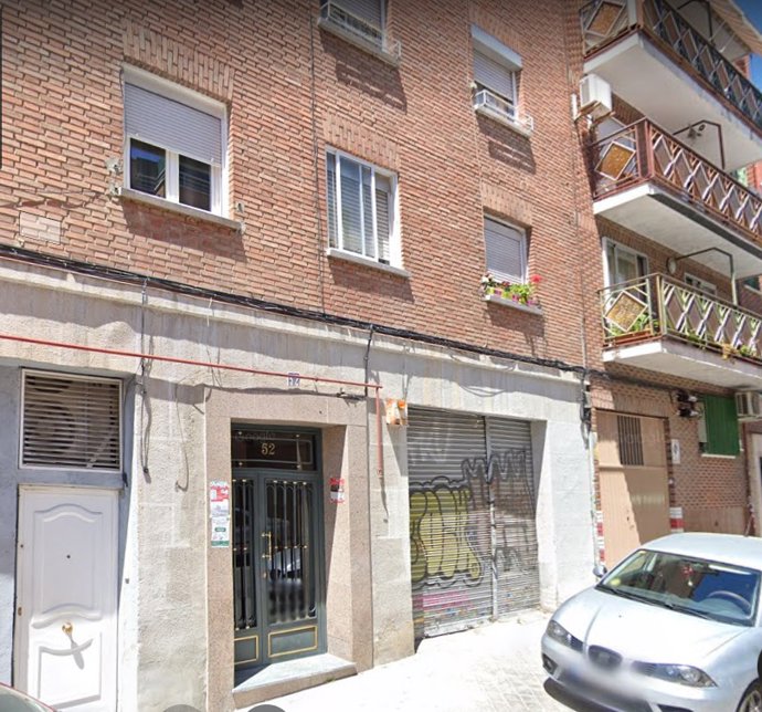 Amputan tres dedos con una katana a un hombre, que cae por la ventana de un piso de Latina