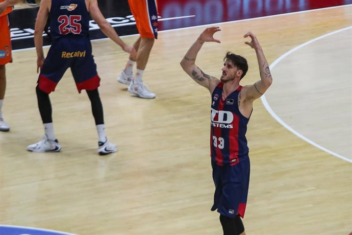 Polonara se lamenta con el Baskonia