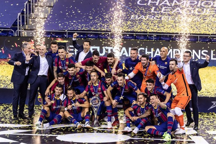El FC Barcelona celebrando su título de la UEFA Futsal Champions League 2020