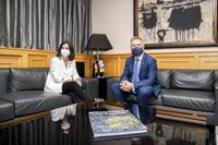 Torres felicita a Darias por su nombramiento y agradece la apuesta de Sánchez