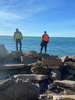 Policía Nacional y Protección Civil rastrean las playas de Málaga en busca del vecino de Palma-Palmilla desaparecido