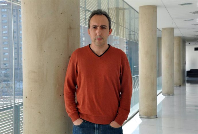 Carles Úbeda, investigador principal del grupo de Fisabio "Microbiota, infección e inflamación"