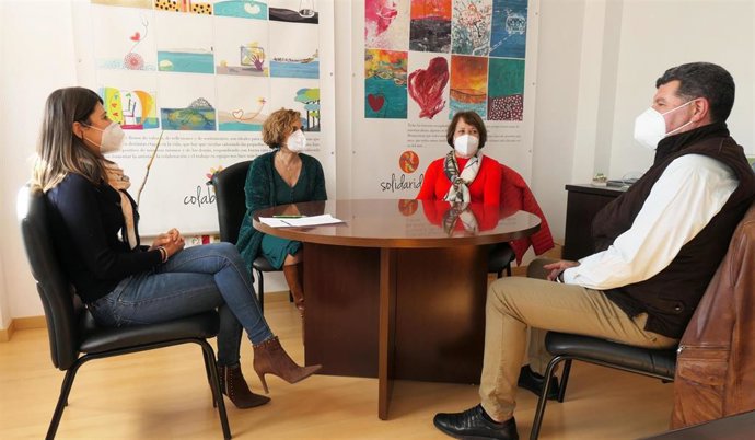 ngeles Martínez en su reunión con Asalsido