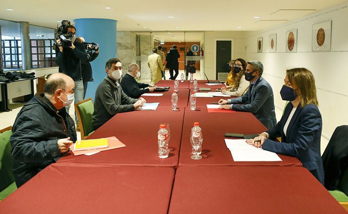 Comisión mixta entre el Ejecutivo y el Obispado